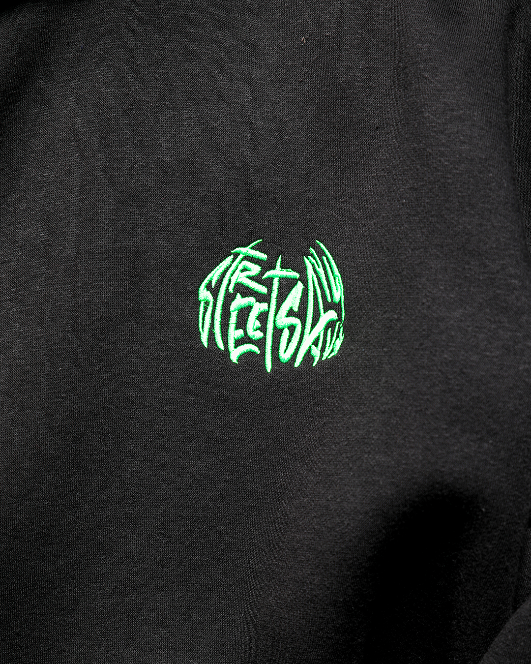 SIGNATURE HOODIE